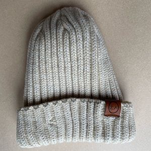 NEW ZLVA Cream beanie
